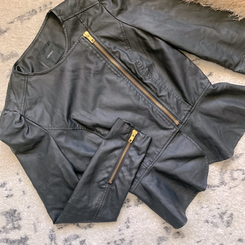 Jacket - Picture 2 of 4